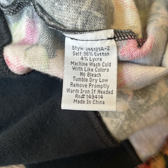 Johnny Was Los Angeles Bossa Nova floral Zip Up Sweater - Picture 6 of 8